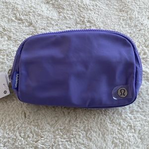 ❤️ Lululemon Everywhere Belt Bag in Dark Lavendar NWT
